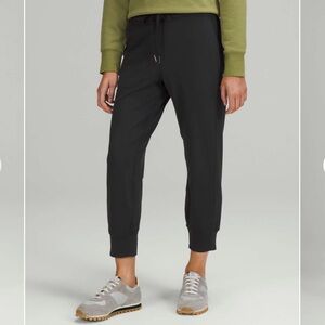 Lululemon Ready to Rulu High-Rise Cropped Jogger